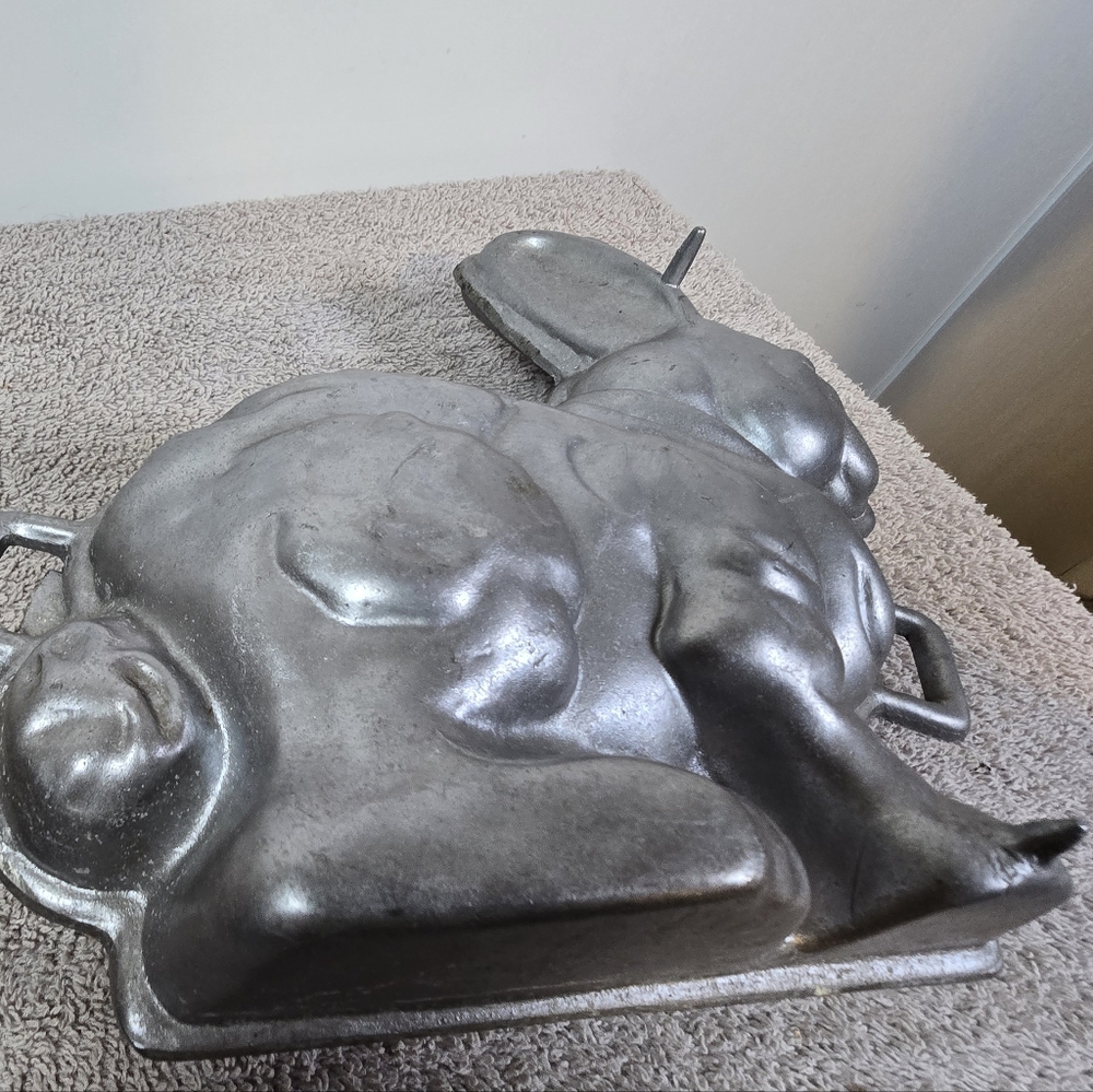 Silver Rabbit Cake Mold - Picture 5 of 13